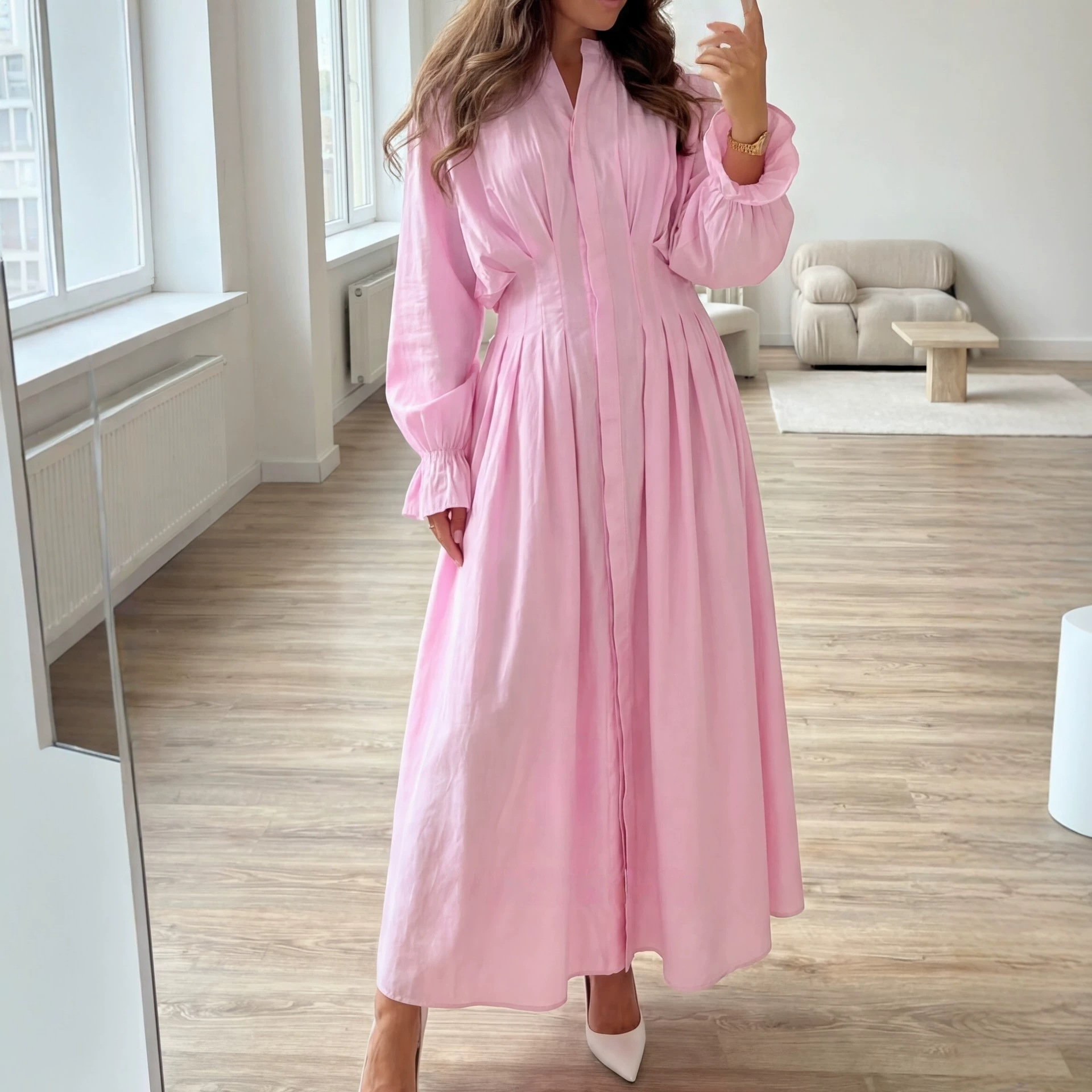 Nouvelle robe longue décontractée et tendance pour femme, col en V, manches lanternes, boutons décoratifs, taille plissée, confortable pour le quotidien et les trajets.