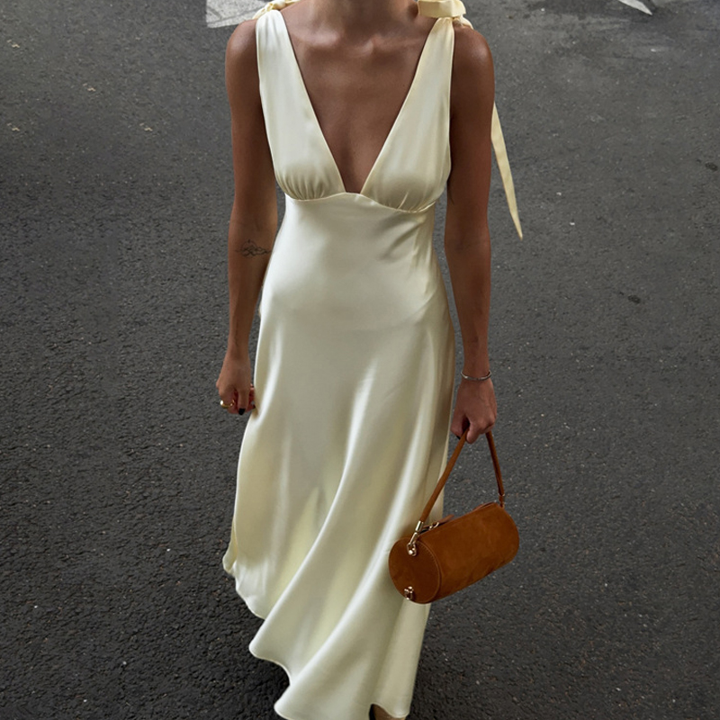 Nouvelle Robe de Soirée d'Été Taille Haute pour Femme, Sexy, Col Double en V, Sans Manches, à Lacets, en Satin Élégant Couleur Unie, Coupe Ajustée