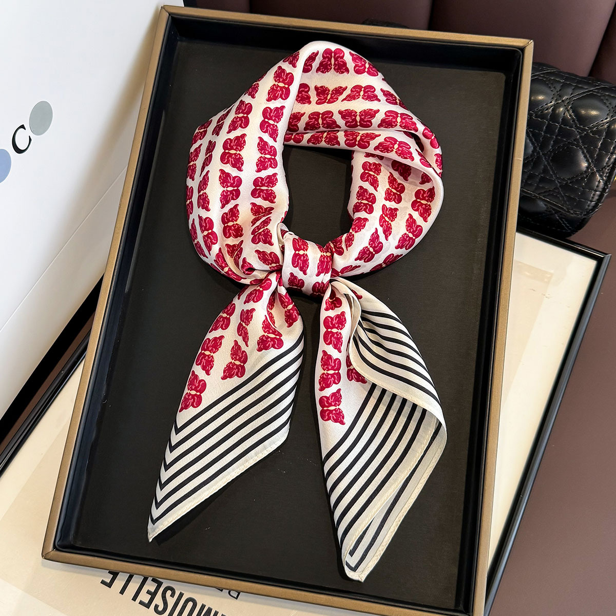 100% véritable foulard carré en soie Design de luxe imprimé femmes doux Satin bandeau foulard bureau Hijab bandeau foulards Bandanna
