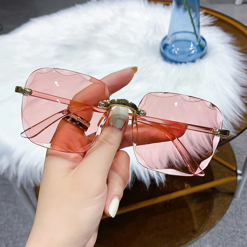Lunettes de soleil carrées sans monture pour femmes et hommes, nuances de soleil dégradées d'été pour les vacances, les voyages à la plage, étui à lunettes non inclus