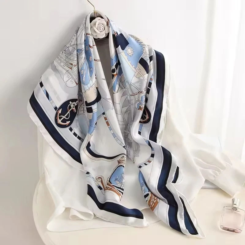 Grand foulard carré en soie 90x90cm pour femme – Foulard de tête en satin inspiré des créateurs de luxe, châle polyvalent, écharpe de cou et hijab