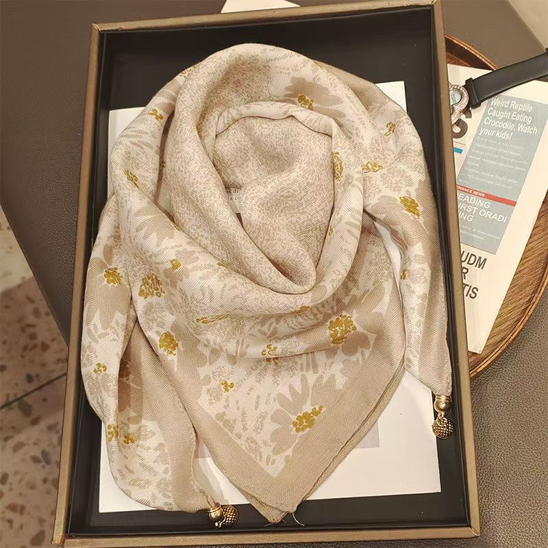 2025 nouveaux foulards imprimés de fleurs à carreaux avec boucle magnétique 65 cm * 65 cm enveloppes de cou carrées en coton et lin bandes de poignée de sac élégantes