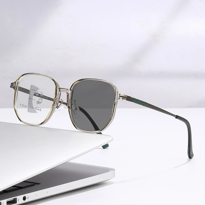 Lunettes de lecture multifocales photochromiques pour femmes, élégantes, Business, blocage de la lumière bleue, à la mode et simples, pour hommes