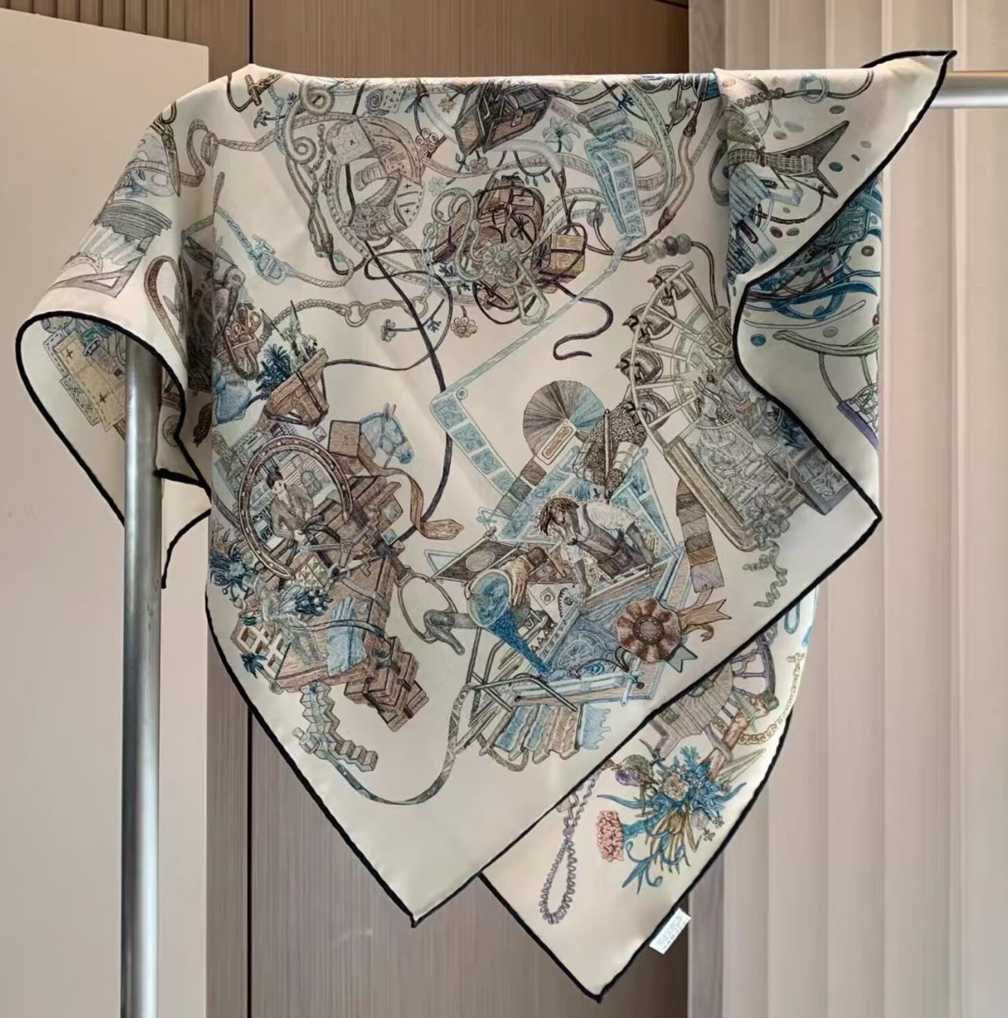 Écharpe carrée tendance pour femme en soie de mûrier 100% 90CM, foulard imprimé de haute qualité, bandana, châle, accessoires pour poignets