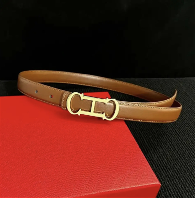 Ceinture fine de 2,5 cm de marque célèbre pour femmes, ceintures en cuir de haute qualité pour femmes, sangle de luxe pour femmes, ceinture en métal tendance pour femmes, ceinture pour jean