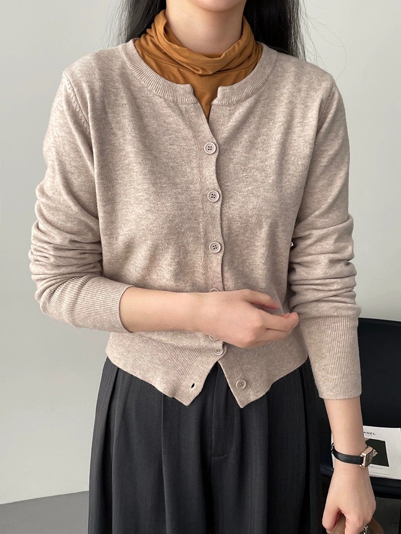 Cardigan en tricot à manches longues pour femme, col rond boutonné, confortable et ajusté, veste pull tendance pour le printemps