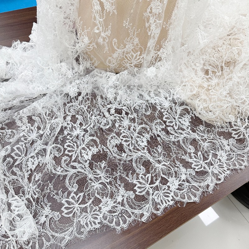 3M par pièce, dentelle à bordure blanc cassé pour cils, populaire à l'étranger pour voile de mariée et châle, ajoutant une touche d'élégance
