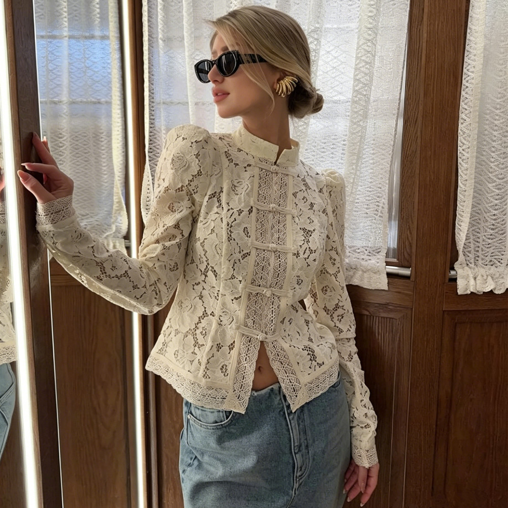 Chemisier Vintage en Dentelle pour Femme, Été, Col Dégagé, Broderie Élégante, Manches Bouffantes, Décolleté Sexy, Style Décontracté