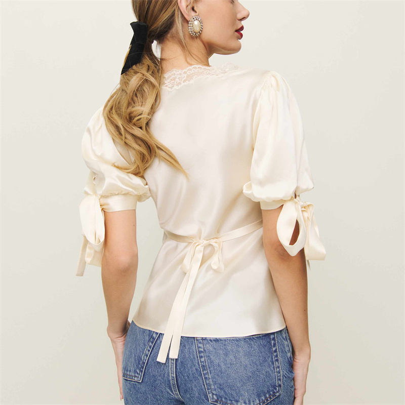 Chemisier d'été en Satin pour femmes, hauts en dentelle, Patchwork, manches courtes bouffantes, col en v, avec attaches en ruban réglables