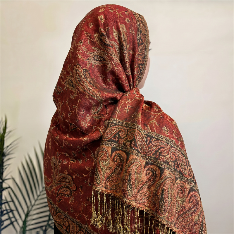 Nouvelle écharpe jacquard rouge à motif cachemire de style chinois pour femme, avec franges, châle ethnique, foulard culturel pour l'automne et l'hiver, idéal comme cadeau