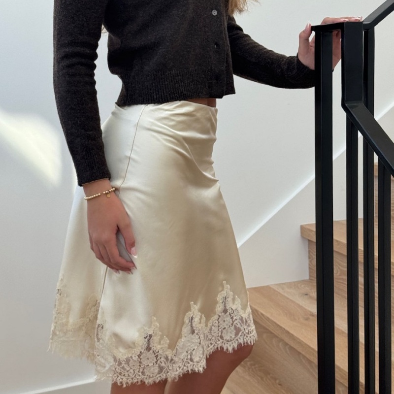 Jupes mi-longues en satin pour femmes, avec bordure en dentelle, taille élastique, élégantes, soyeuses, moulantes, longueur genou, sous-jupes