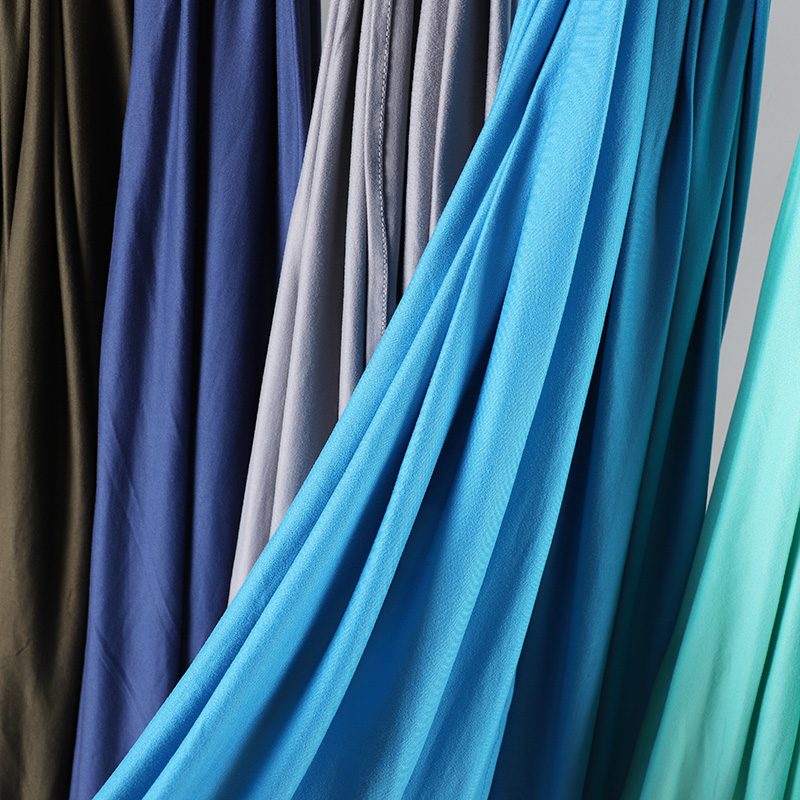 Foulard Hijab Musulman en Jersey de Coton Uni pour Femme, Écharpe de Couleur Unie avec Bonne Couture, Turban Doux et Extensible, Châle pour Envelopper la Tête