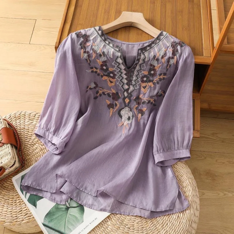 Chemisier en lin et coton brodé style ethnique pour femme, décontracté d'été, ample, manches 3/4, col en V, motif floral bohème, hauts pour le quotidien