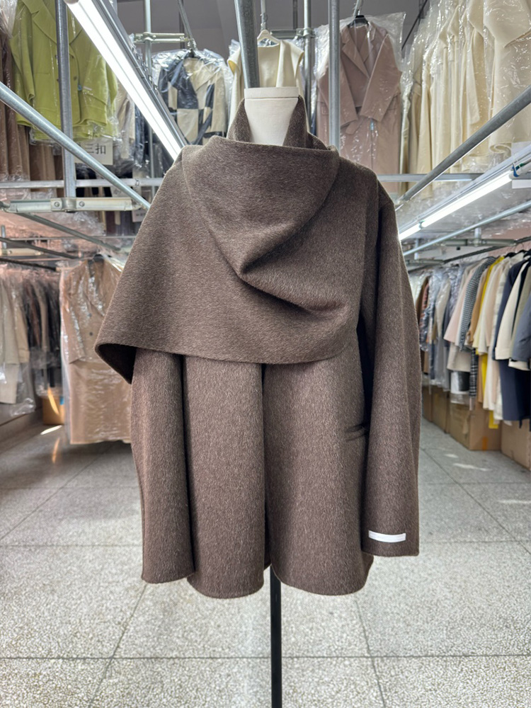 Manteau en laine à col écharpe couleur café pour femmes, veste élégante et ample pour femmes automne-hiver 2026