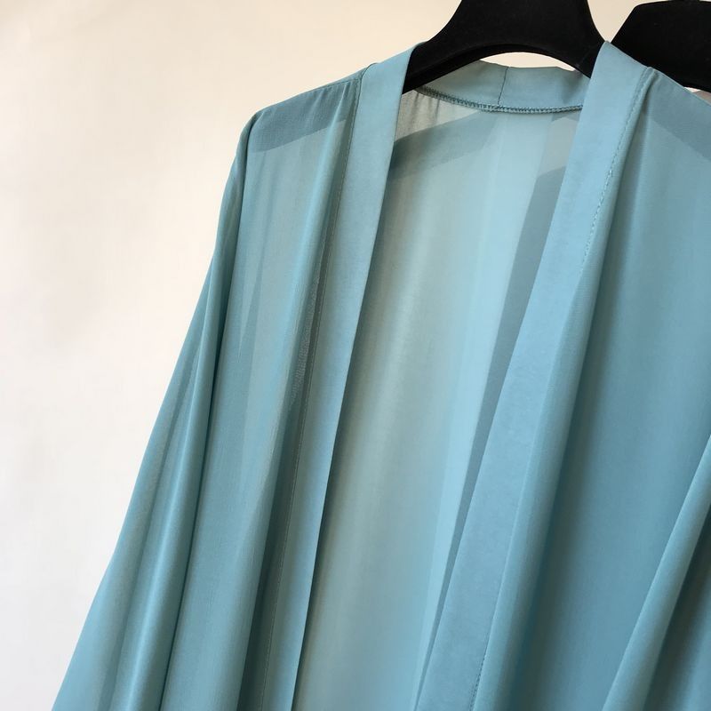 Cardigan long en mousseline de soie pour femmes, mode coréenne décontractée, été, vacances à la plage, châle respirant, couleur unie