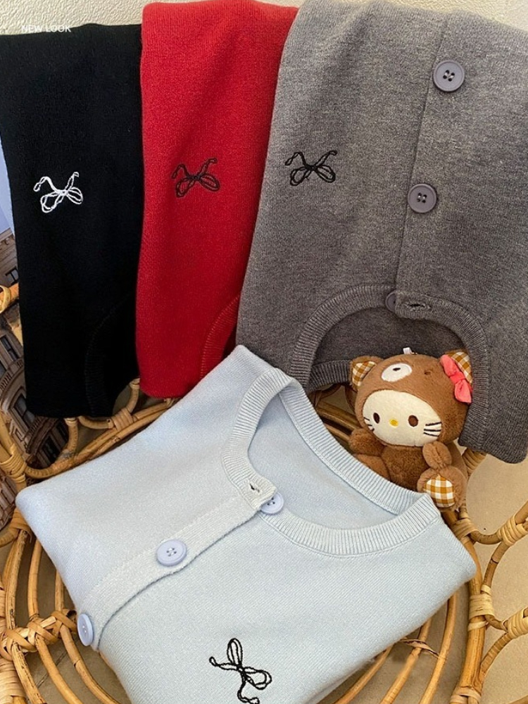 Cardigan tricoté à col rond pour femme, haut à simple boutonnage, Style coréen, avec nœud brodé, couleur unie, pull à manches longues, automne hiver
