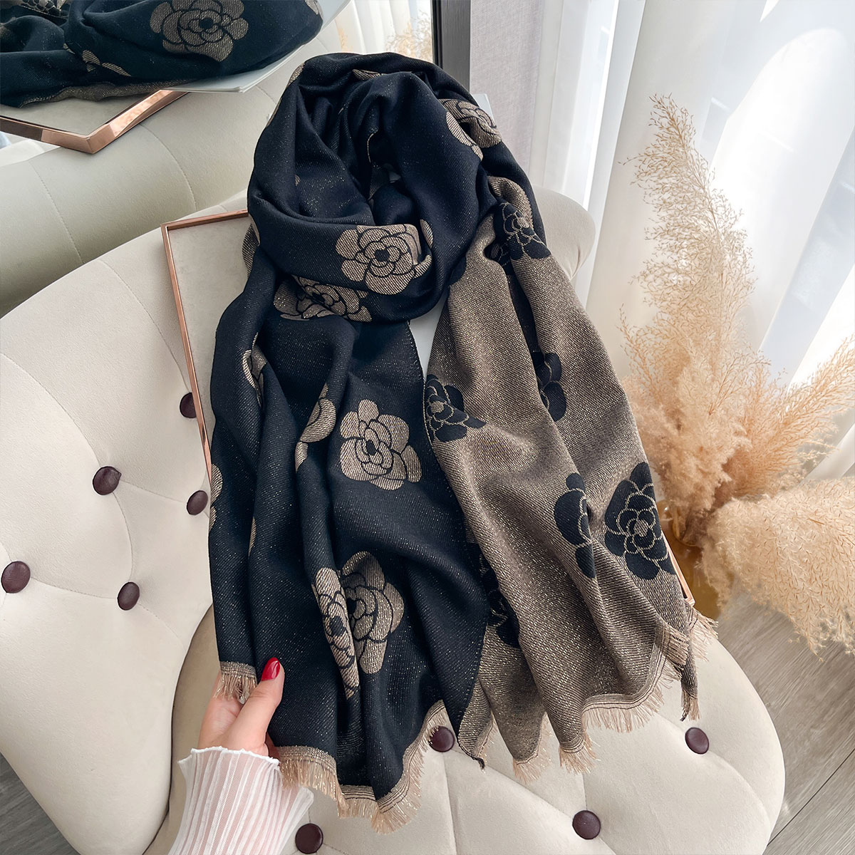 Nouvelles dames musulmanes Hijab fil doré longue écharpe printemps et automne Protection solaire écharpe camélia châle Foulard enveloppement Foulard