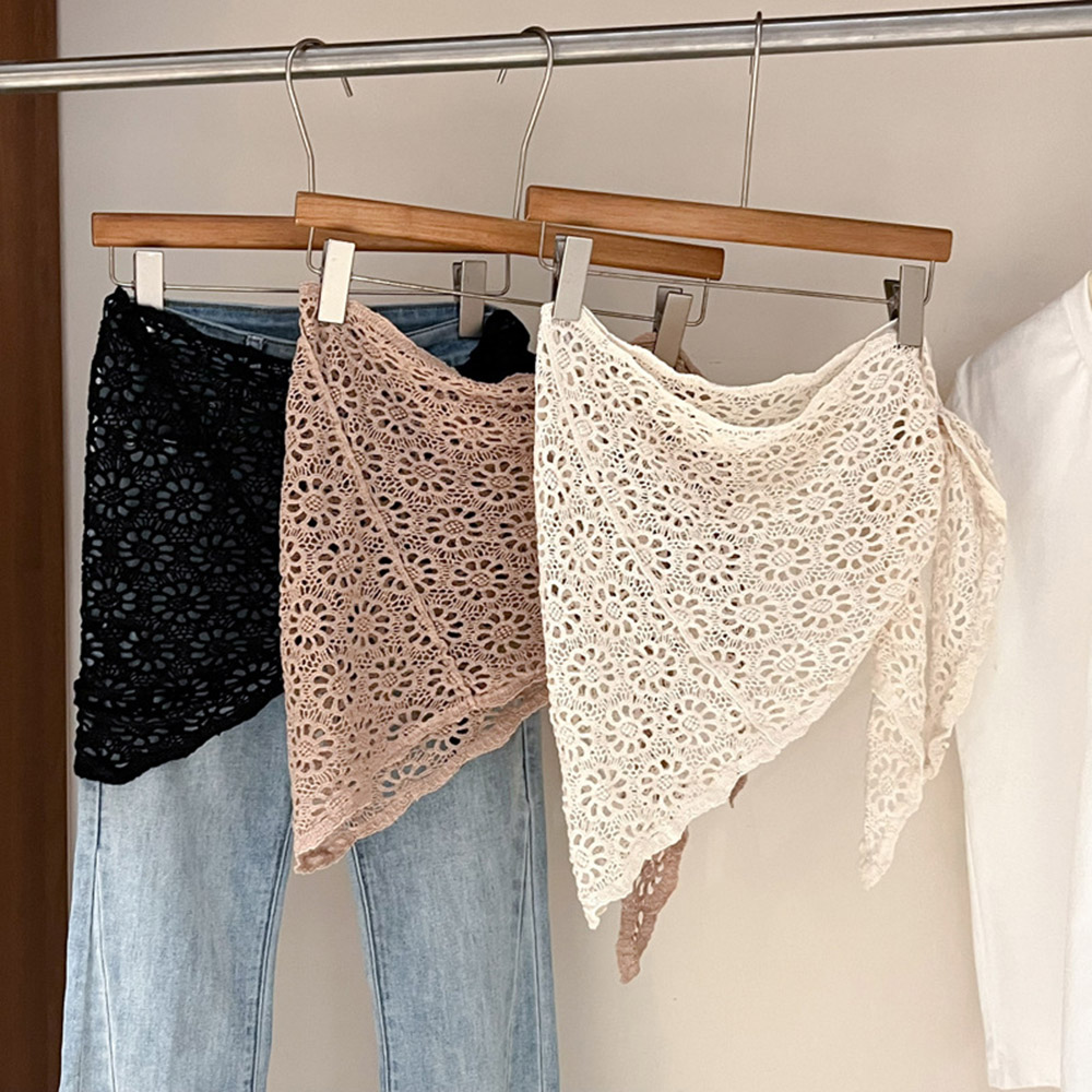 Écharpe triangulaire en crochet rétro, écharpe de cou brodée florale bohème, foulard en crochet, bandanas pour femmes, châles