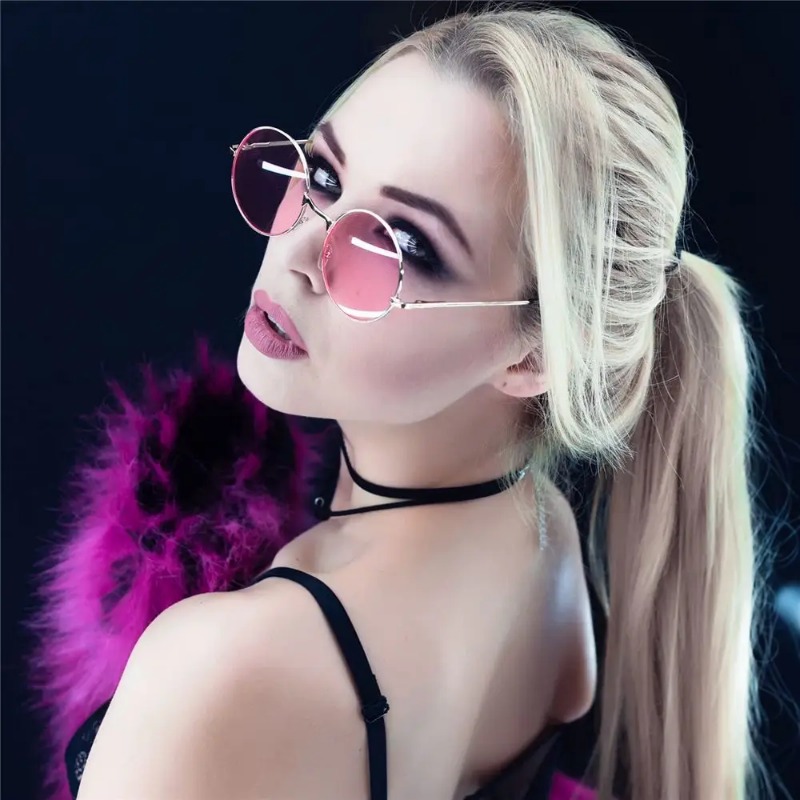 Nouvelles lunettes de soleil rondes rétro hippie pour femmes et hommes, lunettes de fête punk tendance, lunettes de soleil rondes en métal avec protection UV