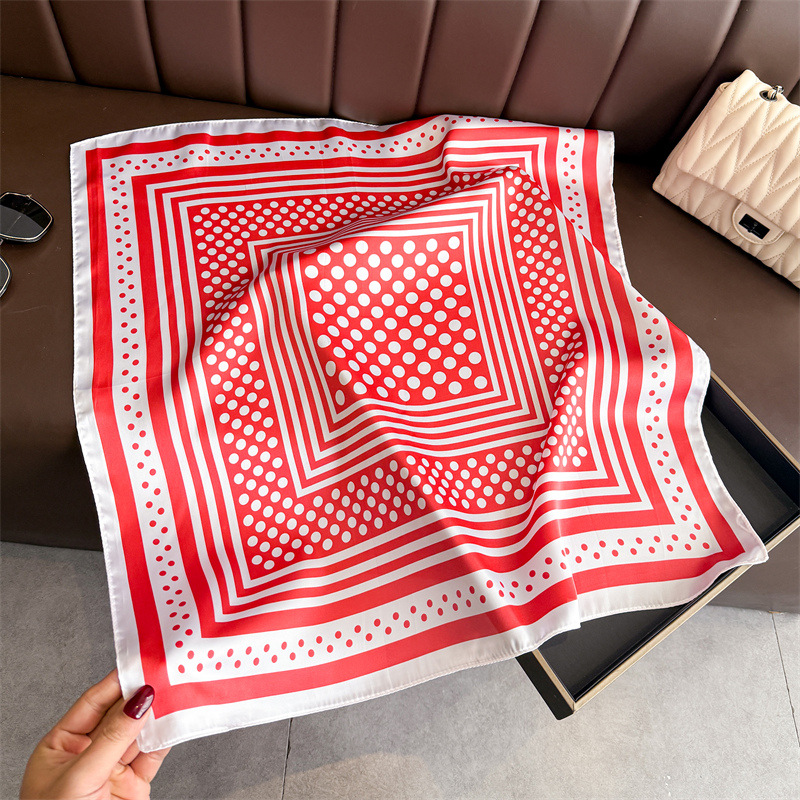Nouvelle écharpe à motif à pois de 70 cm pour femmes, foulard fin en sergé pour le printemps et l'été, châle turban à la mode et polyvalent
