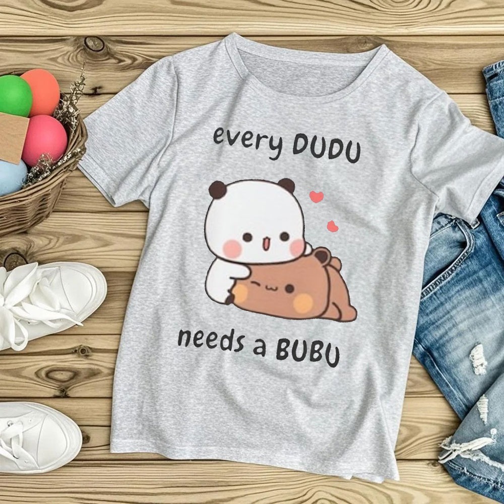 T-shirt à manches courtes pour tous les Dudu, avec motif ours panda mignon, vêtements Kawaii Bubu Dudu classiques, cadeaux d'anniversaire unisexes