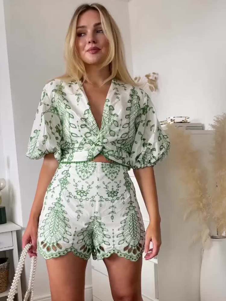 Femme 2 pièces Shorts ensembles 2024 nouvelle mode broderie chemisier court été femmes costume Shorts deux pièces ensemble femmes tenues