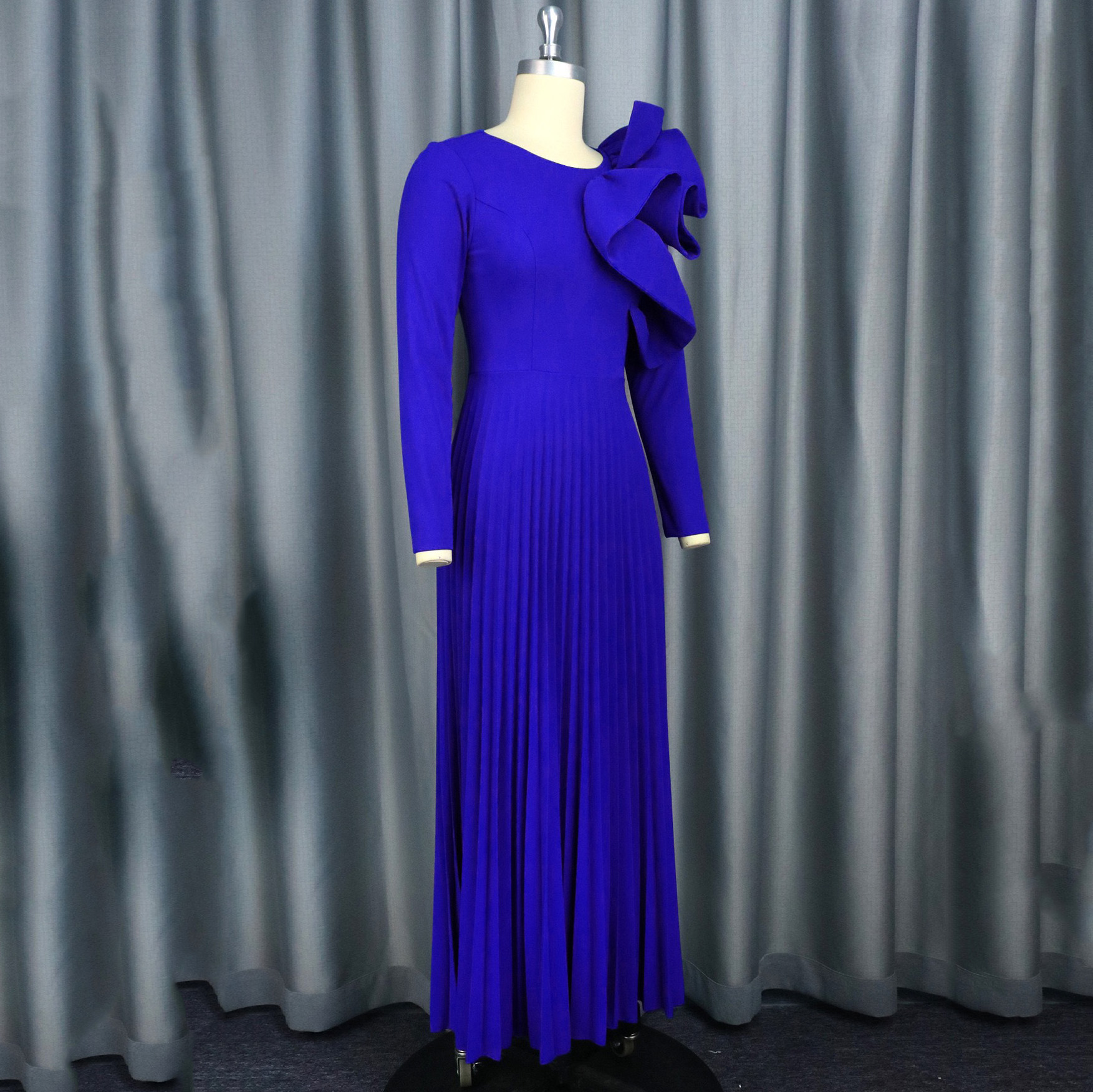 Robe longue plissée à manches longues et col rond pour femme, robe de soirée de luxe, volants, longueur rinçage, élégante, automne, hiver, nouveau, 2024