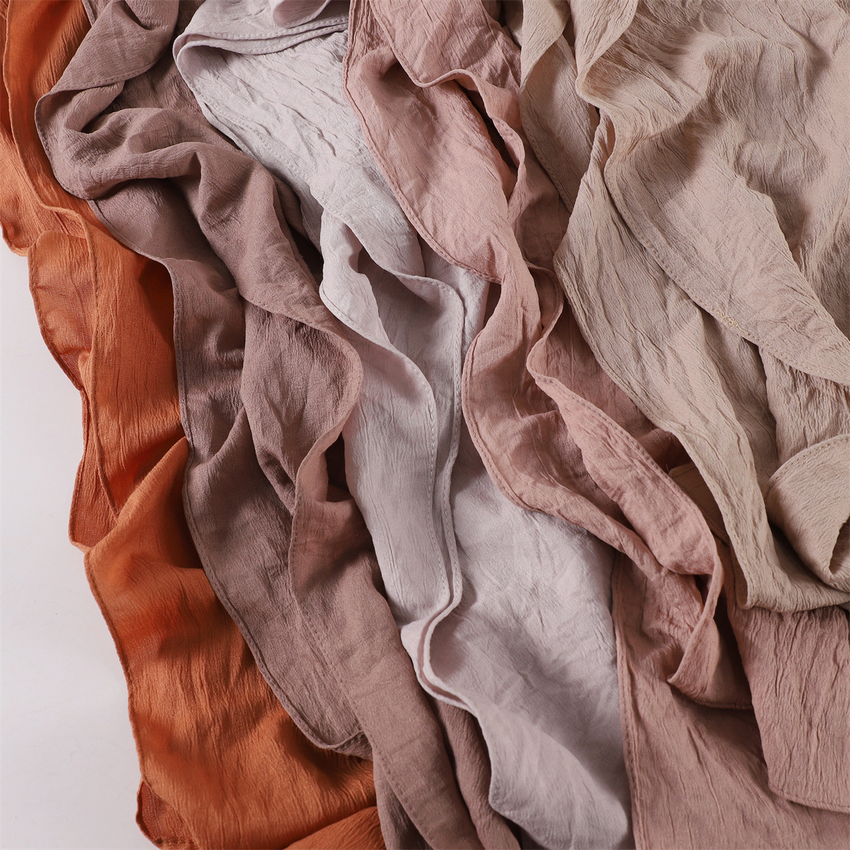 Foulard Long froissé pour femmes, couleur unie, protection solaire froissé, châle doux, en Viscose, châles enveloppants, nouvelle collection été
