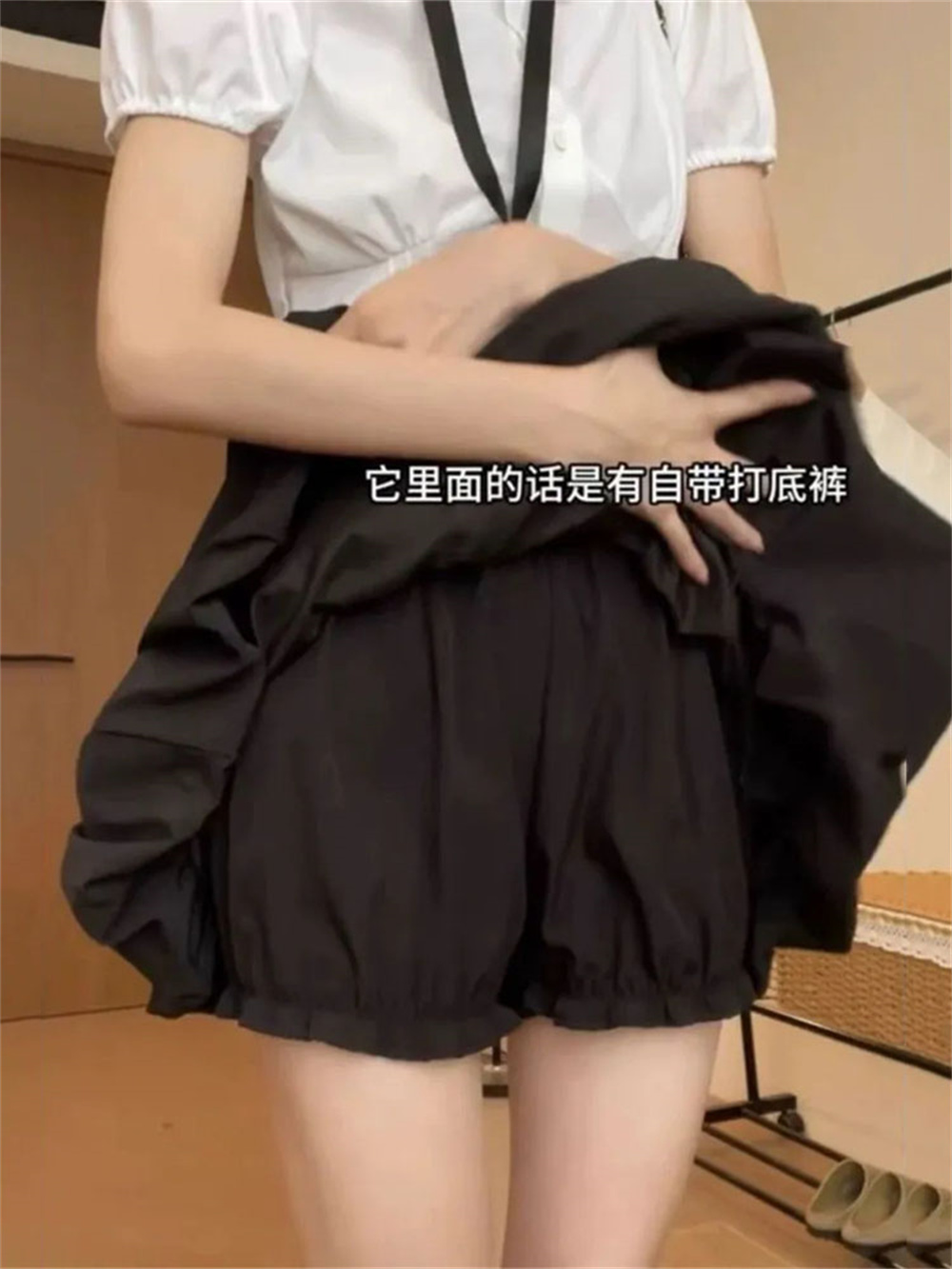 Mini-jupe taille haute coupe trapèze amincissante d'été avec short intégré pour petites tailles, ourlet plissé bouffant pour femme