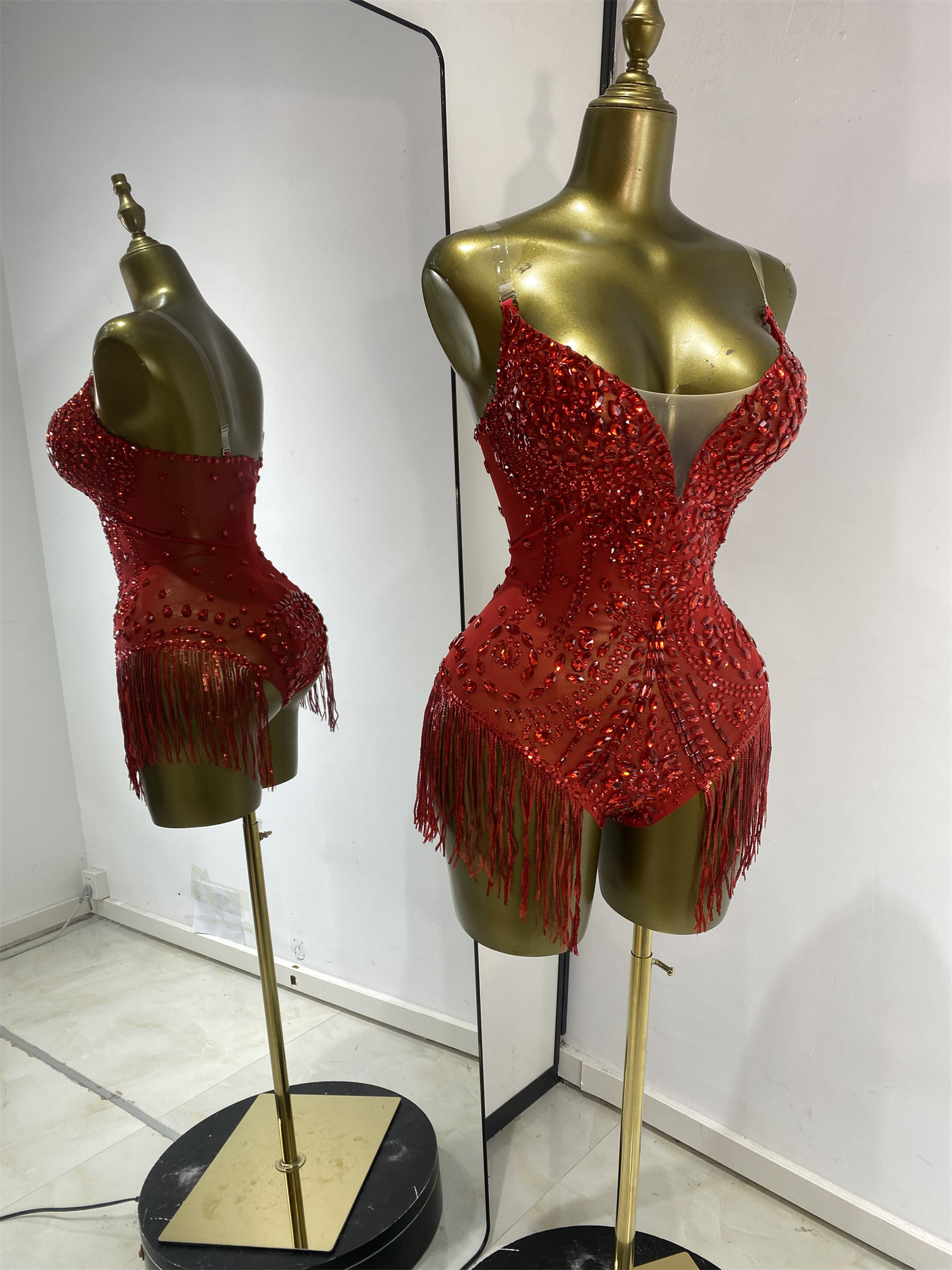 Robe Burlesque pour femmes, rouge, brillante, avec strass, franges, maille transparente, combinaison pour soirée, club, bar, spectacle pour adultes