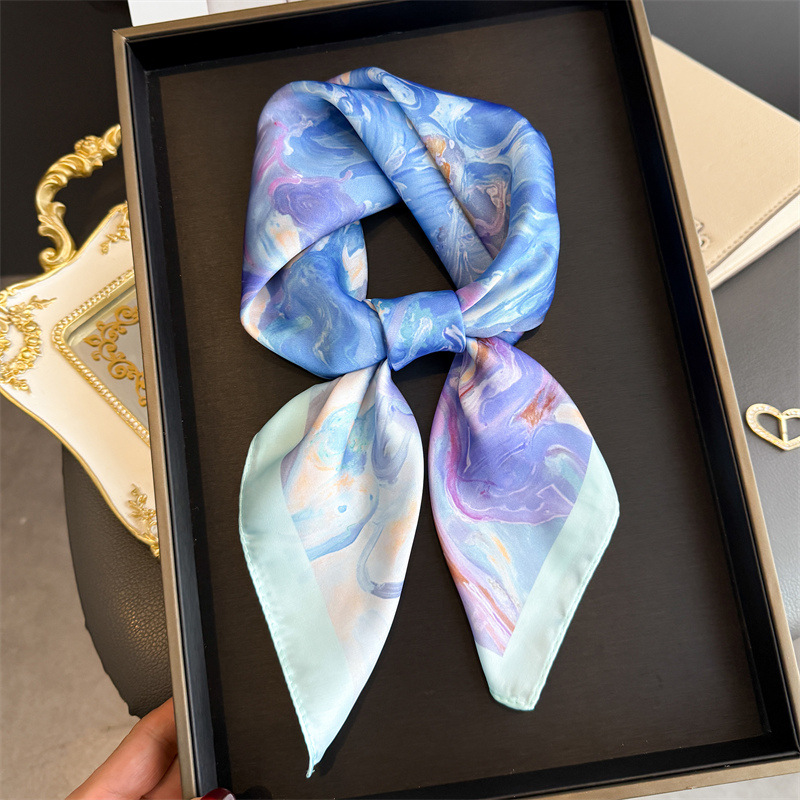 Foulard en fibre de polyester douce pour femme, motif peinture à l'huile 70x70cm, nouvelle mode, polyvalent, accessoire de mode pour vêtements et sacs