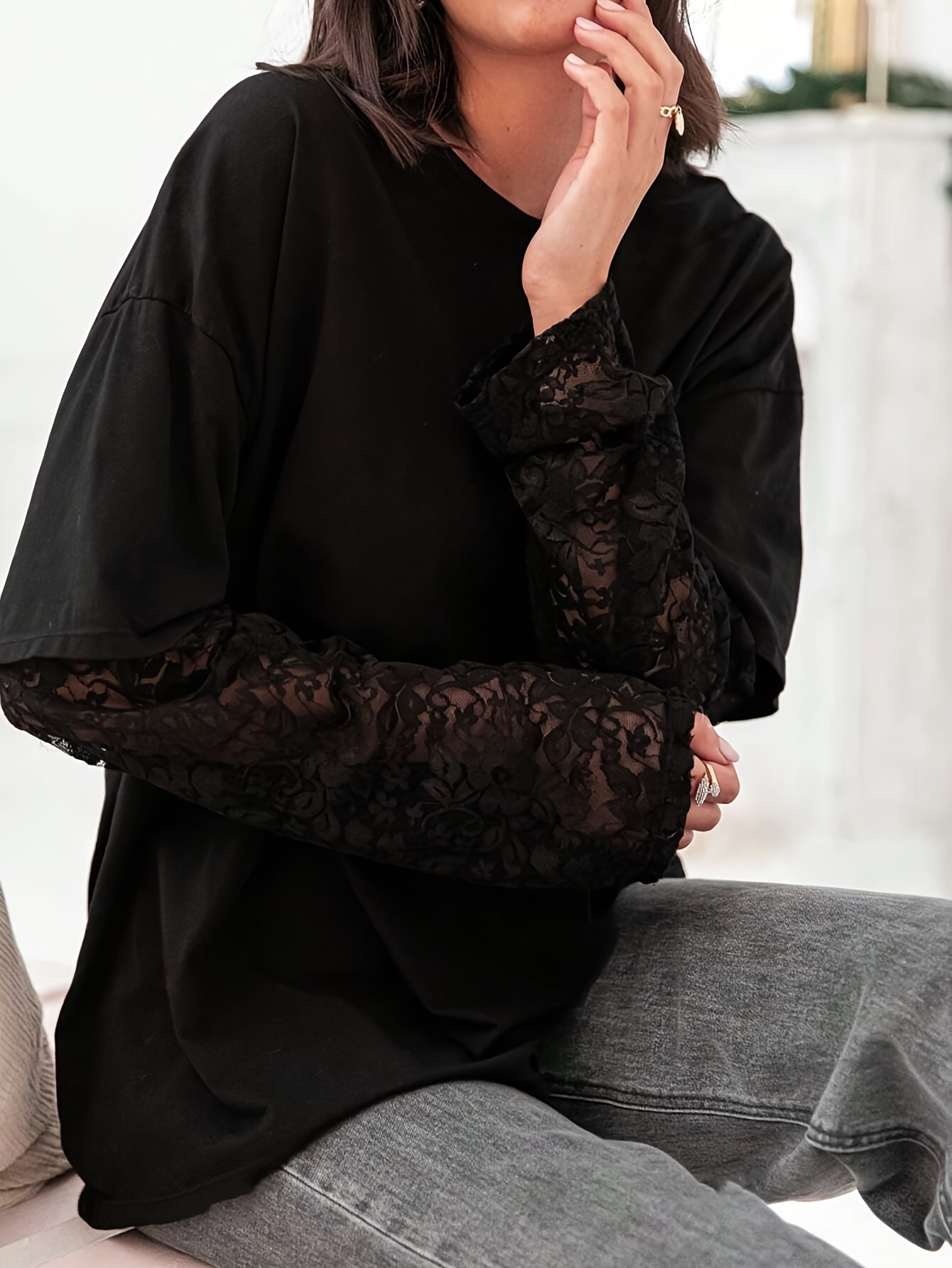 T-shirt ample à manches longues pour femmes, couleur unie, avec empiècements en dentelle, chemisier tendance pour le printemps, l'été et l'automne