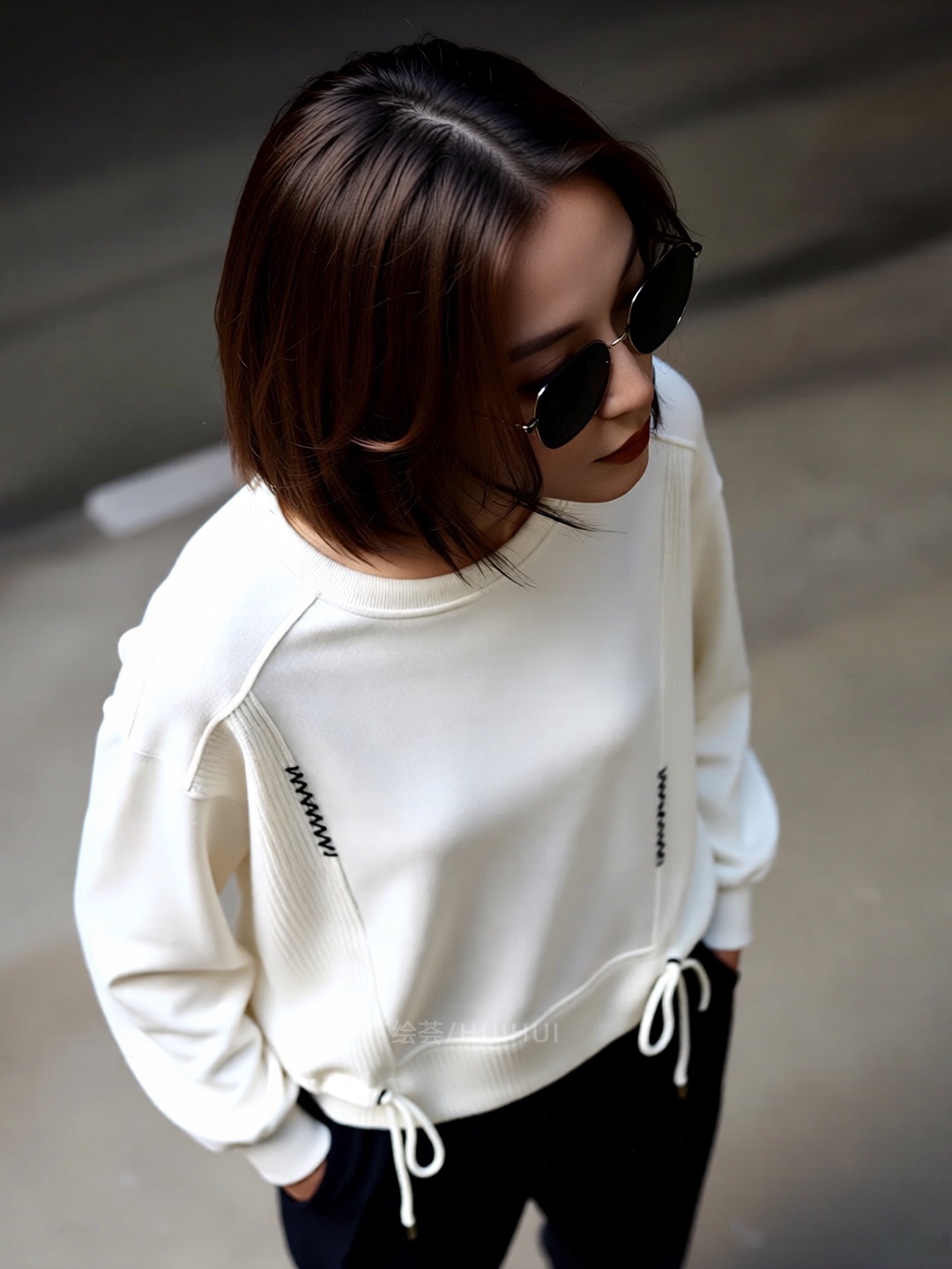 Sweat-shirt à capuche blanc pour femme, manches longues, cordon de serrage, décontracté