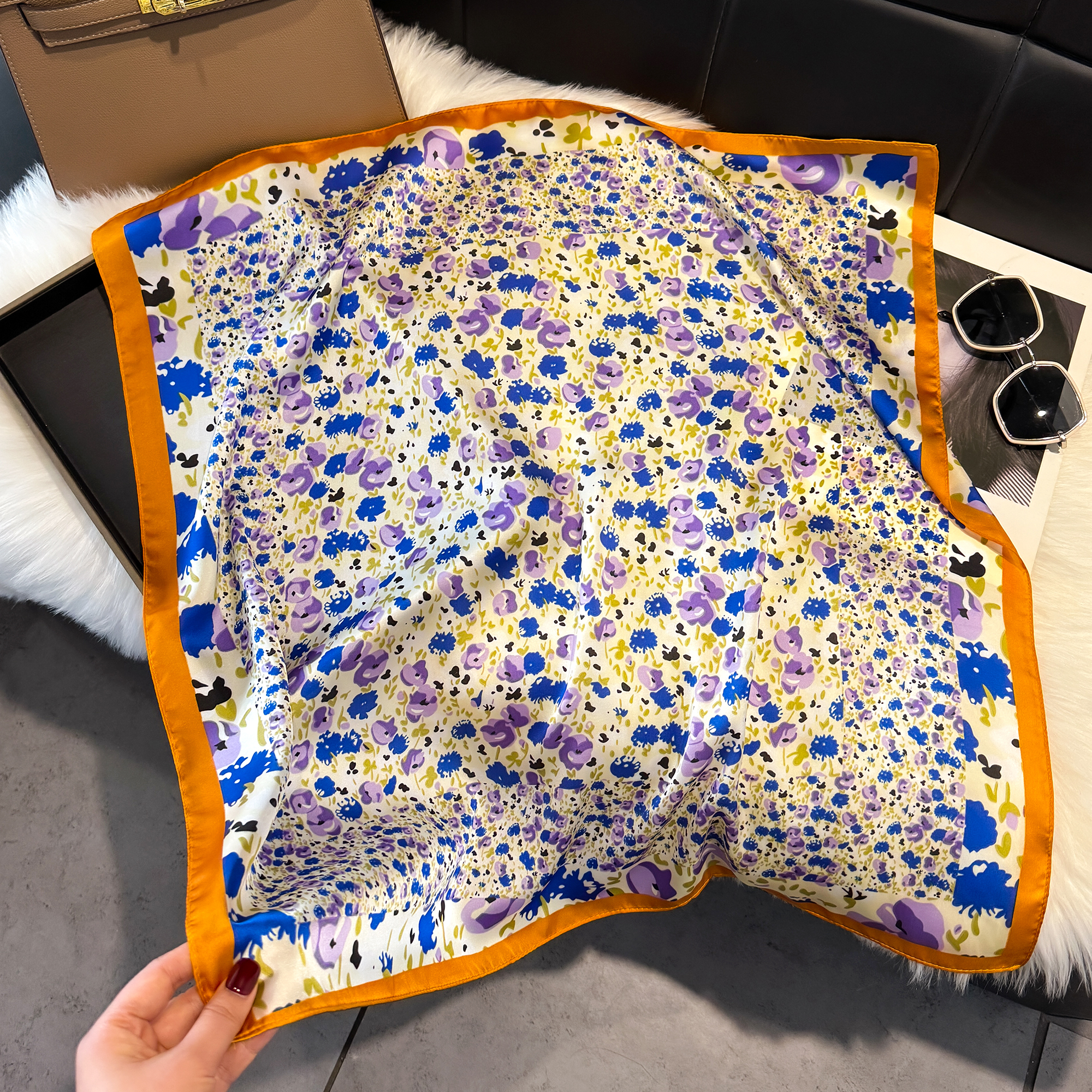 Écharpe carrée de luxe à imprimé léopard, bandana en satin doux, foulard vintage coupe-vent, châle en imitation soie, serviette de plage de voyage