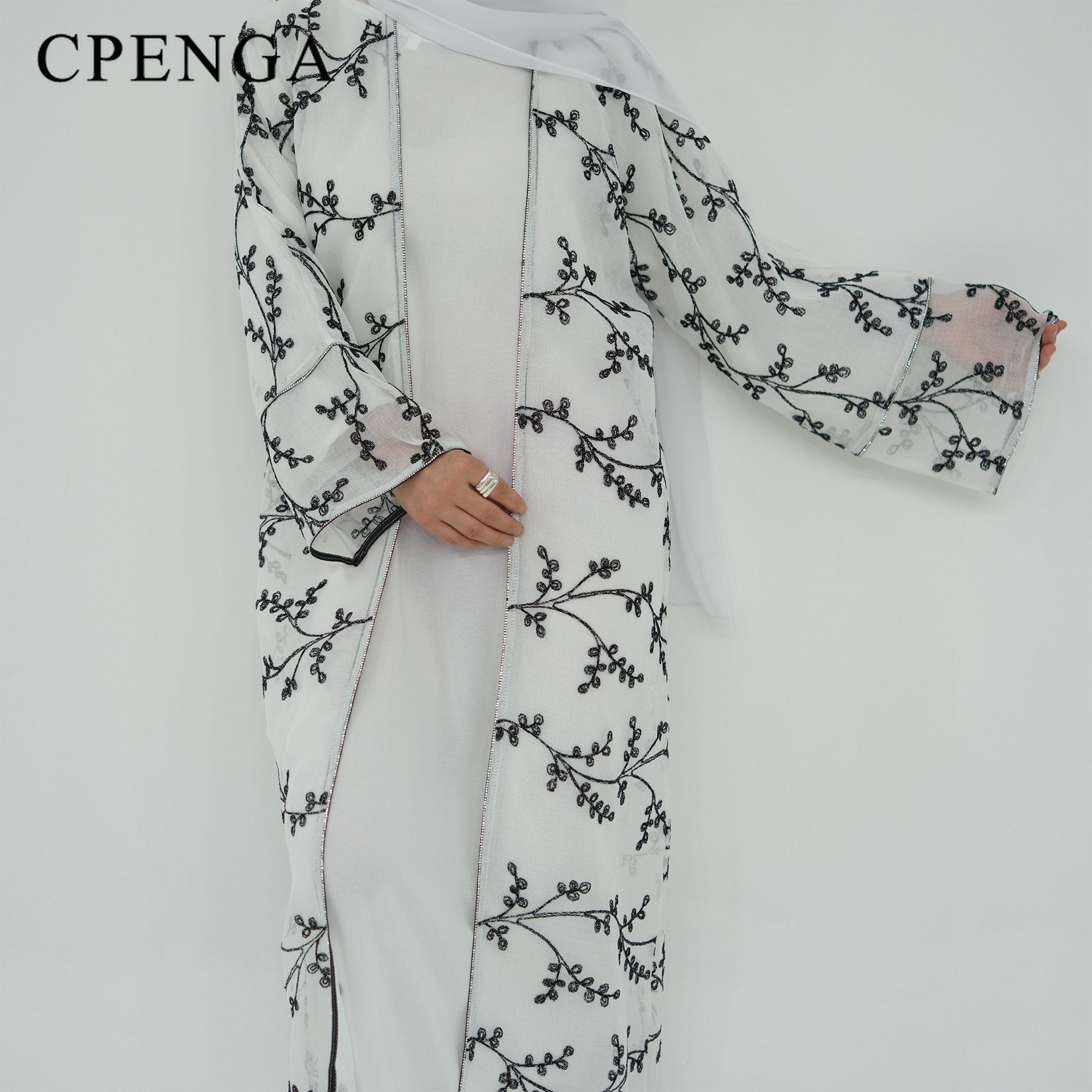 Robe Abaya de luxe brodée de dubaï avec intérieur élégant pour femmes arabes, vêtements de fête Jalabiya Eid pour église musulmane, nouveau caftan turc