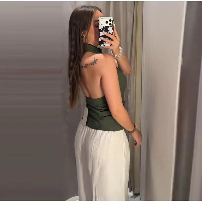 Haut pour femme Été 2026, élégant, soyeux, col licou, dos nu, sexy, unique, vert armée, style plage et soirée, pour les vacances