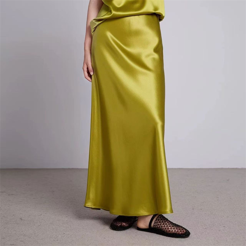 Jupe longue sirène KAROFI en satin effet soie de luxe pour femme, taille haute, fluide, élégante pour le bureau, les soirées et les fêtes, finition brillante SK442