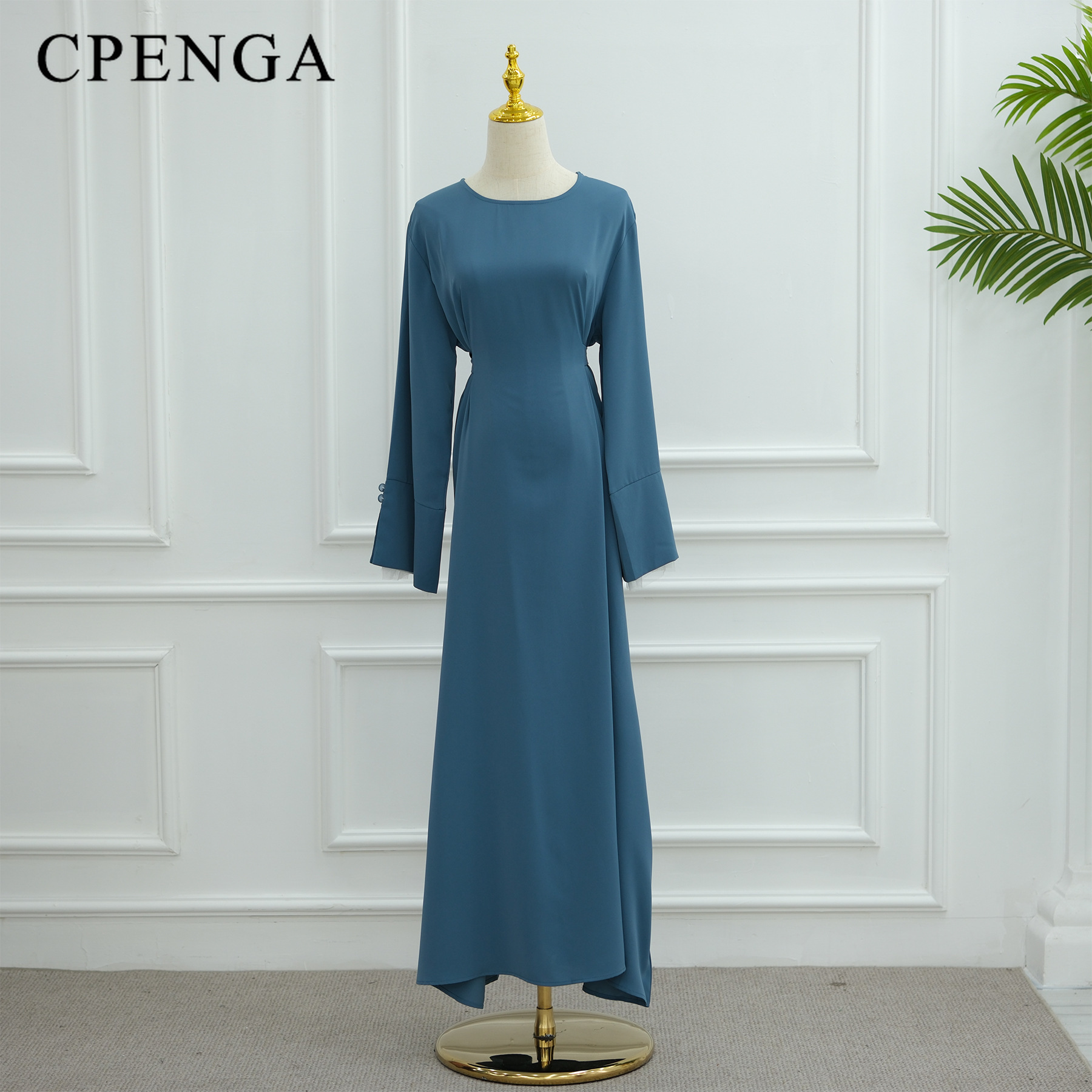 Robe Abaya Élégante pour Femmes Musulmanes Modestes, Collection Ramadan 2025, avec Ceinture au Dos et Manches en Dentelle, Robe Maxi Évasée Islamique