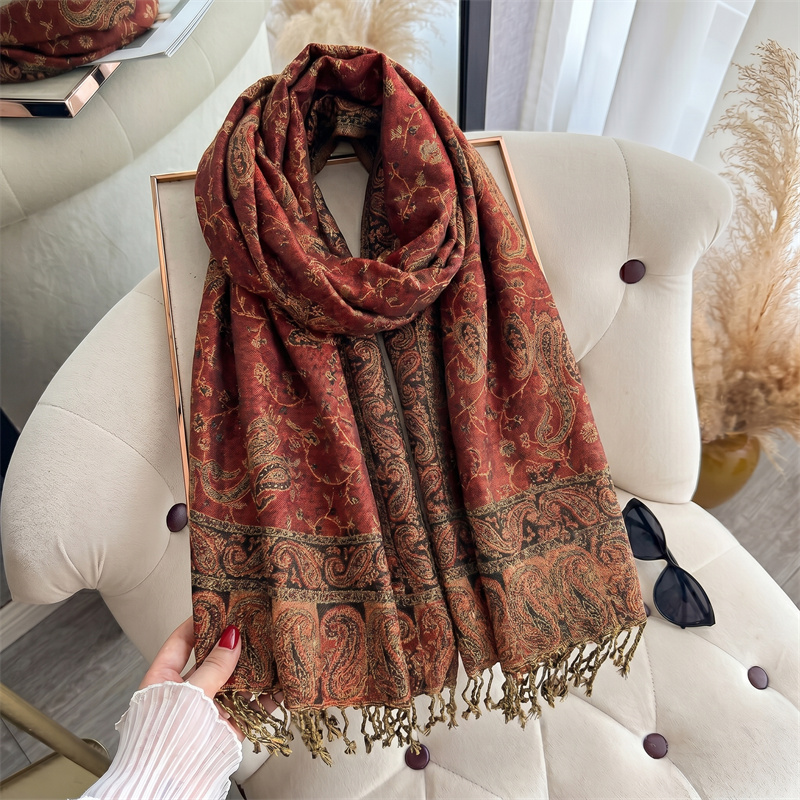 Nouvelle écharpe jacquard rouge à motif cachemire de style chinois pour femme, avec franges, châle ethnique, foulard culturel pour l'automne et l'hiver, idéal comme cadeau