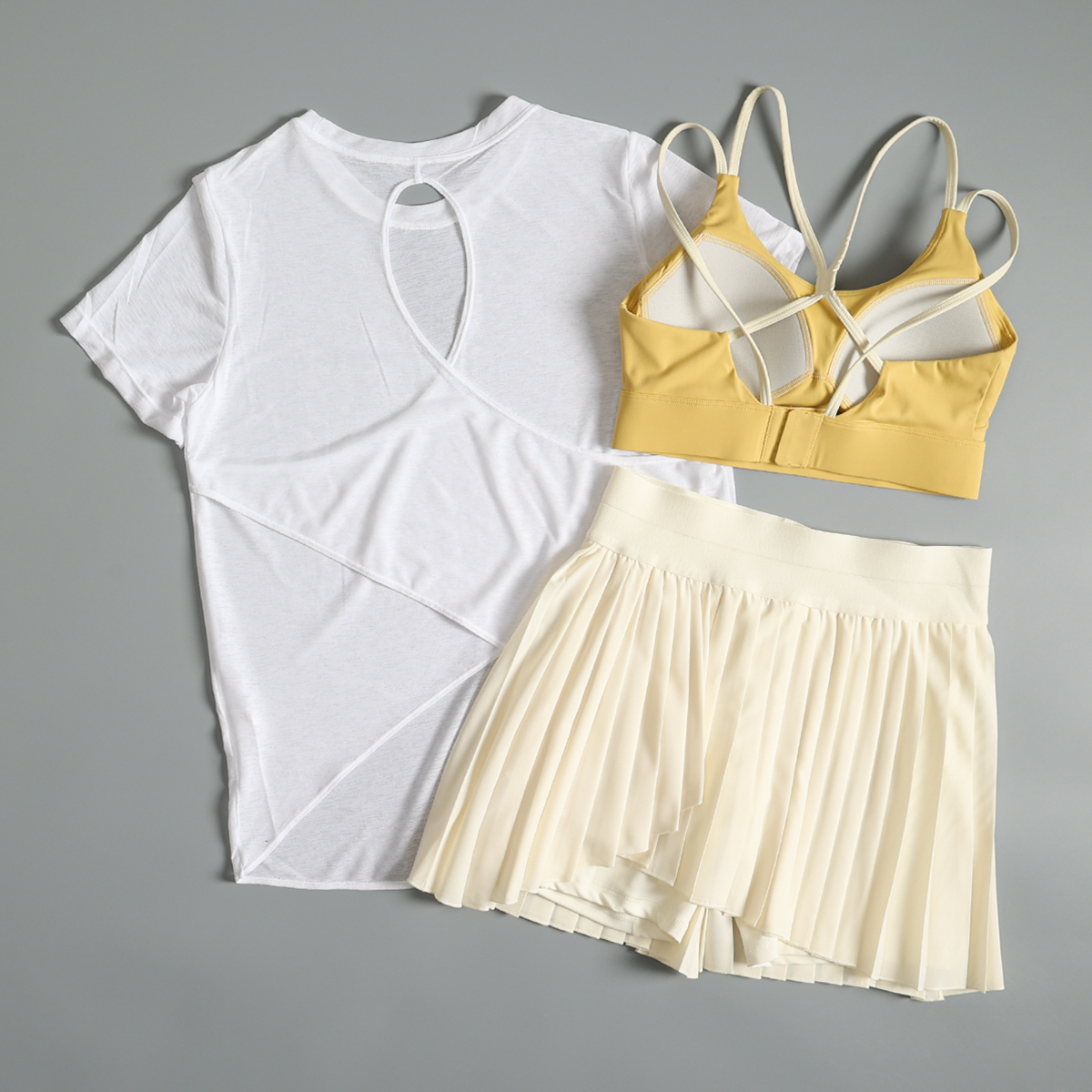 Combinaison de sport pour femmes, soutien-gorge de yoga, fitness, manches courtes, haut de gamme, entraînement de course, séchage rapide, nouvelle collection été 2025
