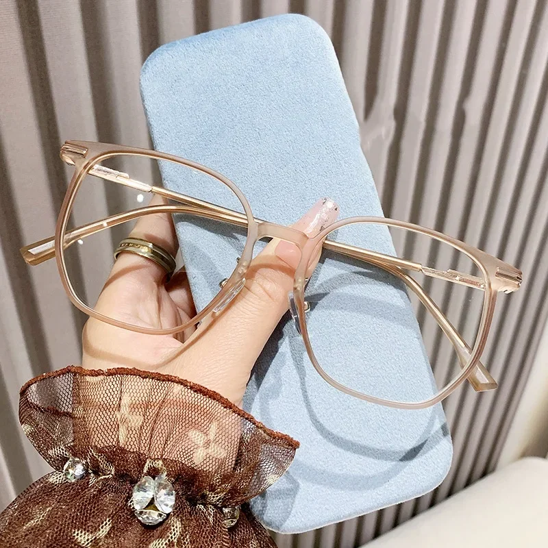 Femmes nouveau Style myopie lunettes hommes dames luxe clair lentille près de la vue lunettes unisexe à la mode mode moins dioptrie lunettes