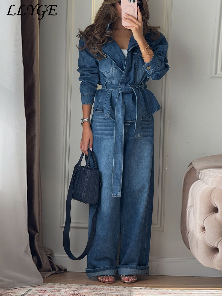 Ensemble élégant de veste en jean à ceinture et pantalon pour femme, veste à col à revers et manches longues avec poches, pantalon à jambes larges, costumes de travail pour femme automne 2026.