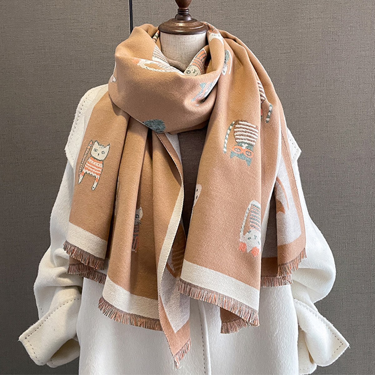 Écharpe chat mignon pour femme pour robe de soirée de mariage sensation de cachemire élégant hiver épais chaud châle longues écharpes classique cadeau de vacances