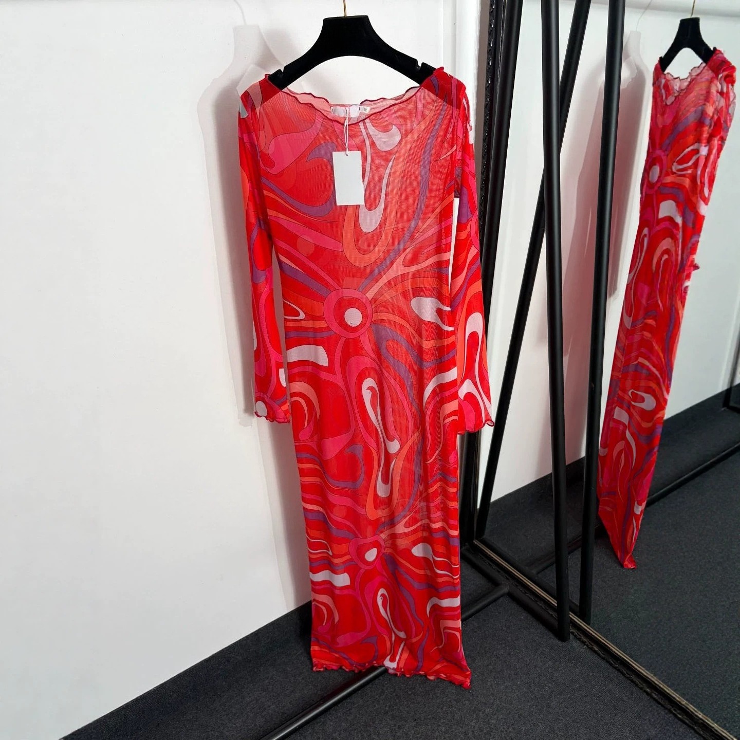 Nouvelle Robe Sarong Rayée en Tulle Transparent 2026 – Tenue de Plage et Cache-maillot