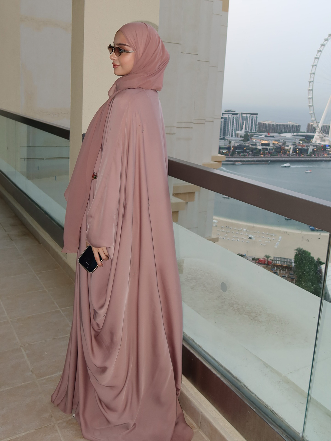 Vêtements islamiques élégants pour femmes, robe rose brodée, abaya arabe à manches chauve-souris amples
