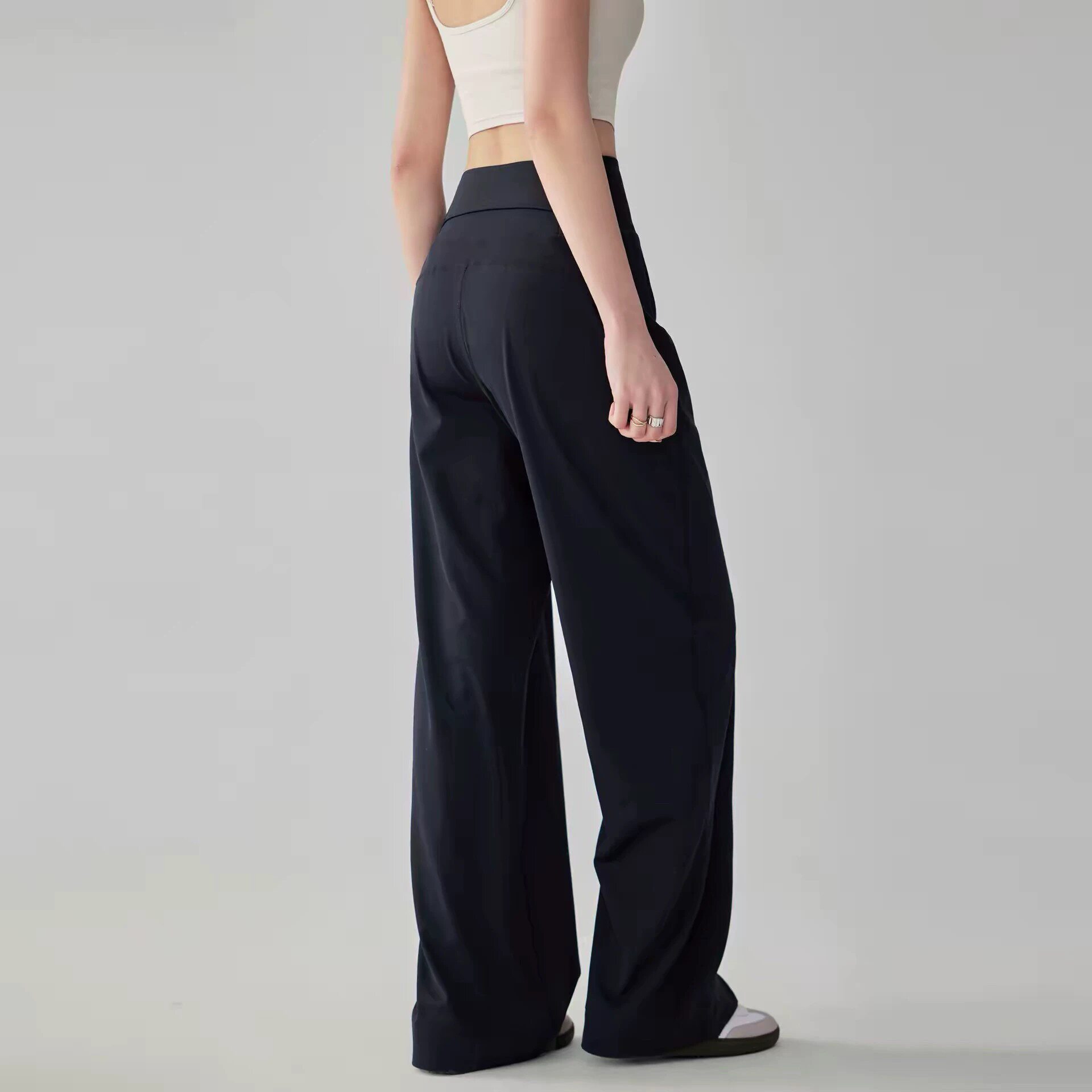 Pantalon large sportif taille haute pour femme, respirant et décontracté, idéal pour les activités de plein air