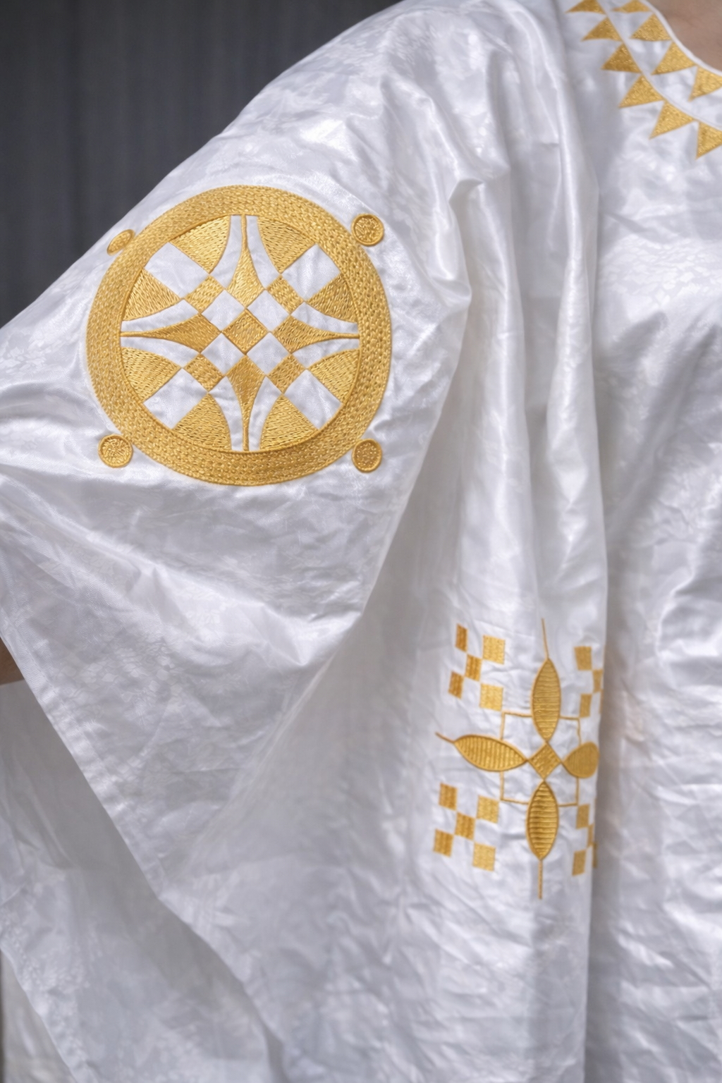 Robe Boubou Bazin Riche pour femmes africaines, blanche et dorée, originale du Nigeria, pour mariage et fête, style Dashiki, brillante