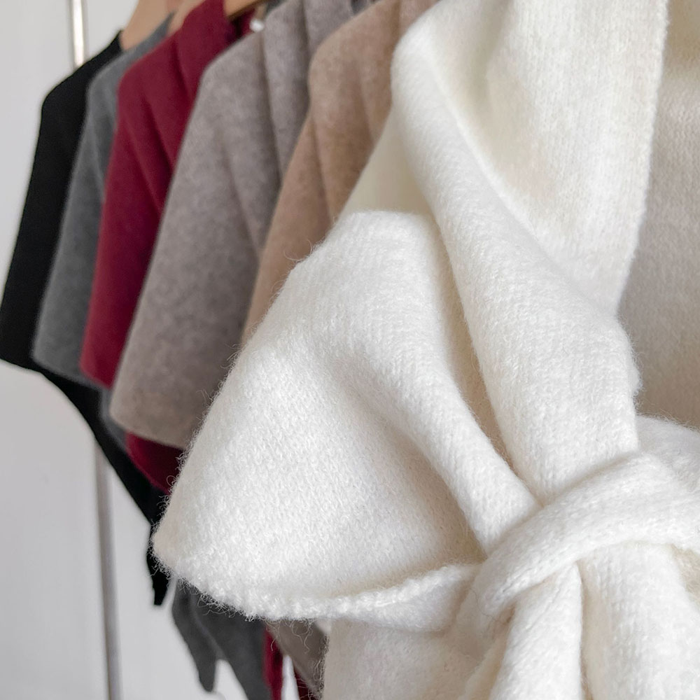 Nouveau châle écharpe triangulaire tendance pour femme, en mélange de laine, épais et chaud, idéal comme écharpe de cou ou châle d'épaule, cadeau d'hiver de haute qualité.