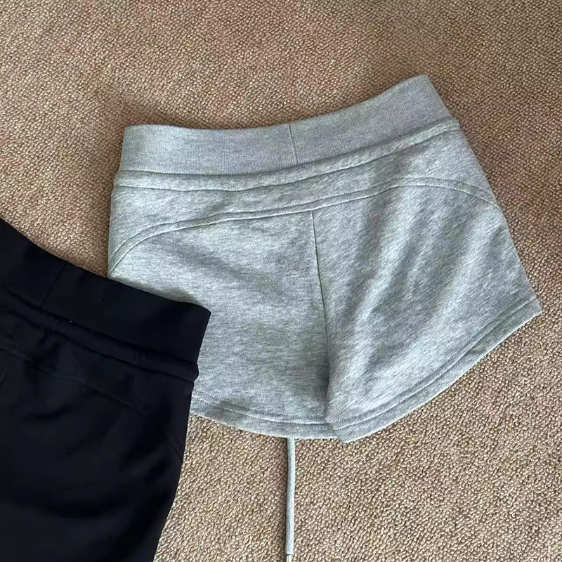 Shorts gris sportifs taille basse coupe droite pour femme – Pantalon décontracté d'été avec cordon de serrage – Hot Pants tendance