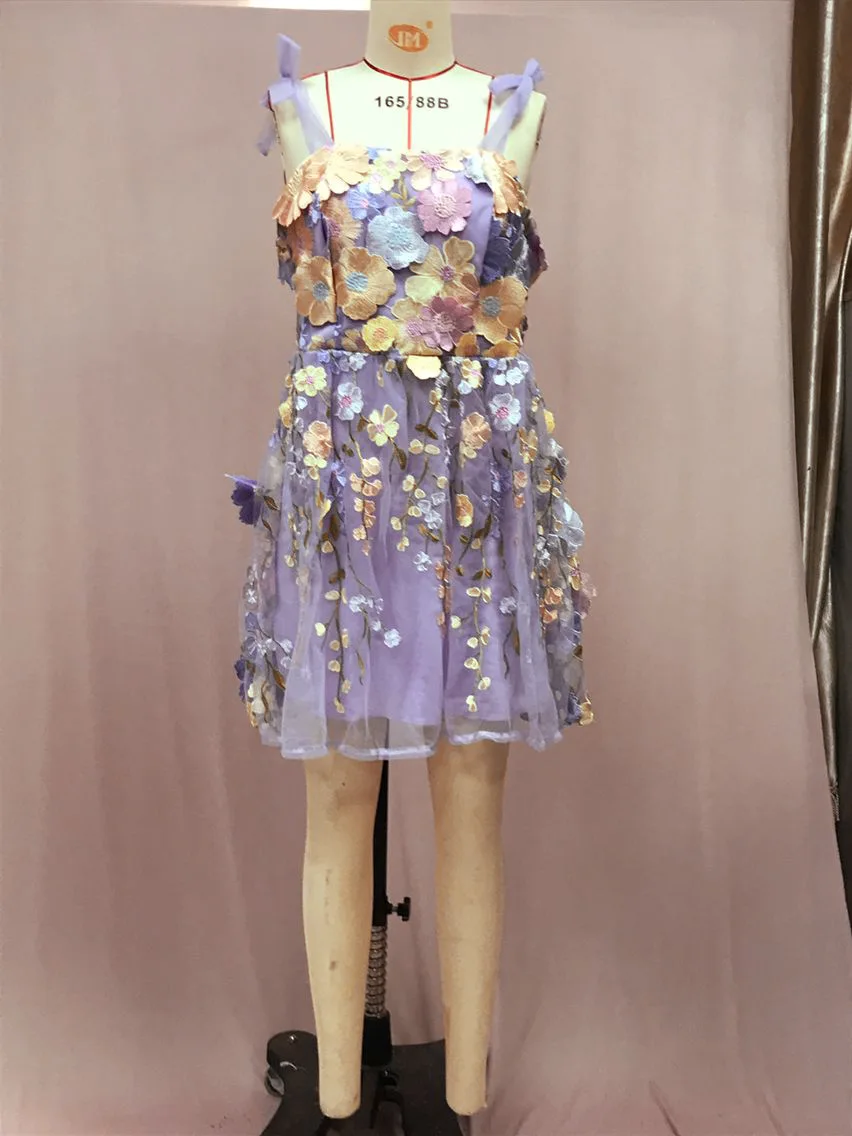 Robe pour femmes à la mode 3D fleur broderie enveloppé hanche sans manches Sexy robe à bretelles 2025